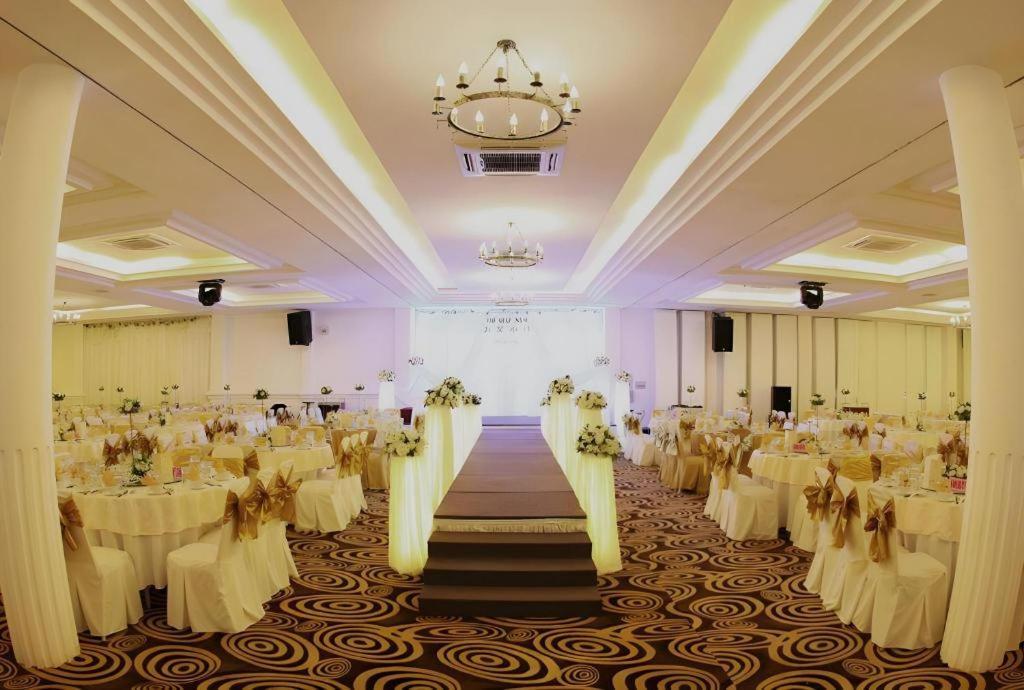 Hoa Binh Hotel Hanoi Exterior foto