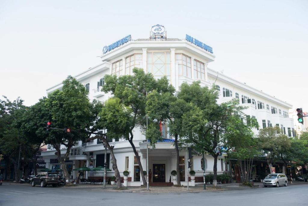 Hoa Binh Hotel Hanoi Exterior foto